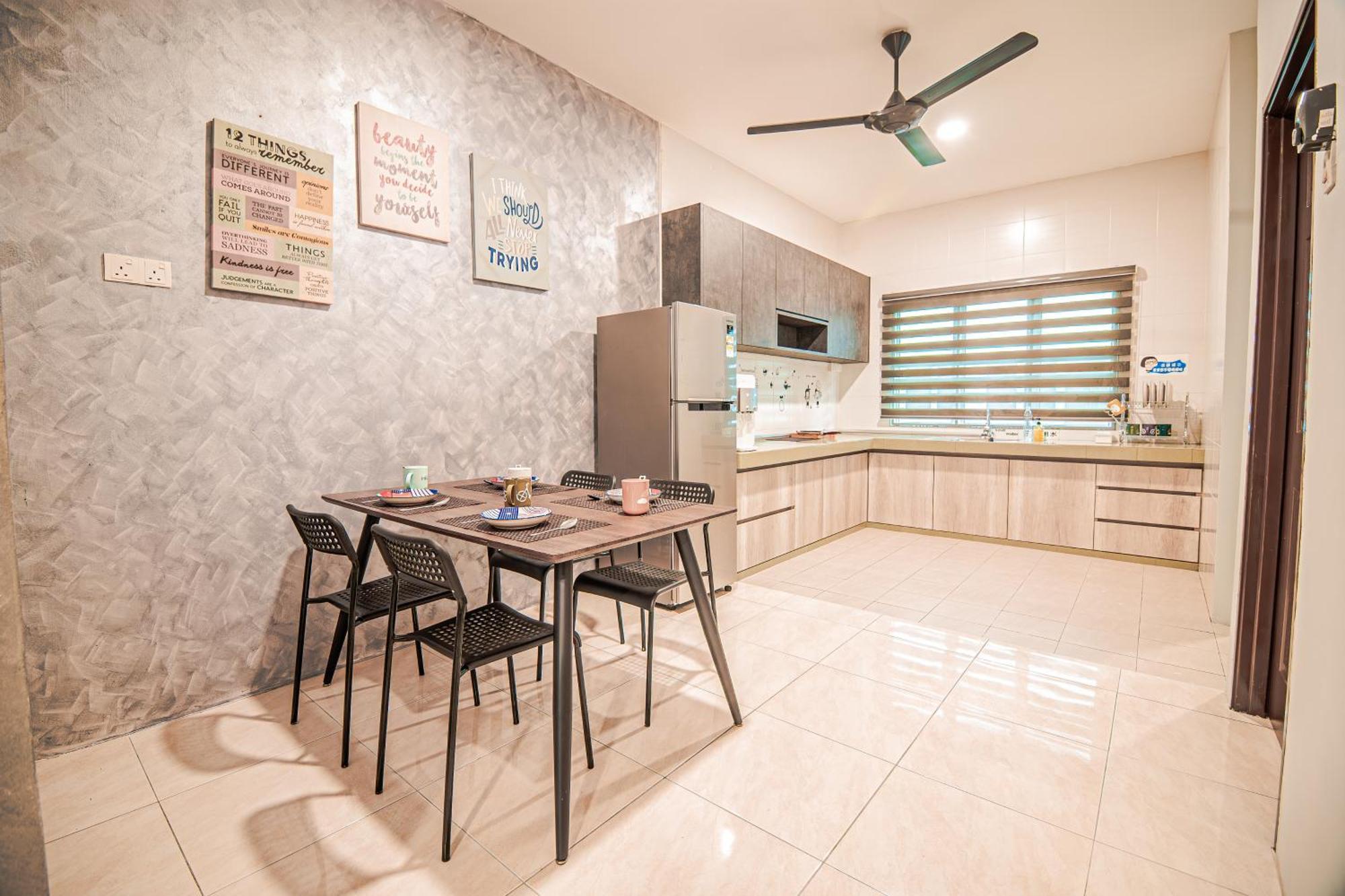 Rumah percutian Serenity Family 8 Pax *